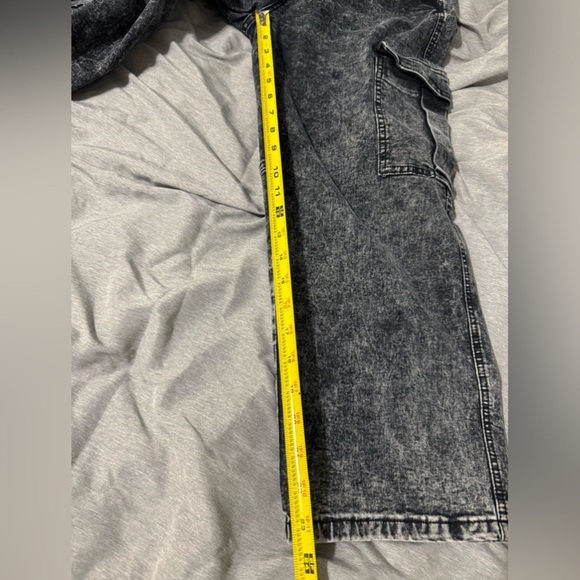 AMERICAN‎ RAZI| Women’s Gray/Black Acid Wash Stretchy Jean Utility Pants - Picture 10 of 10